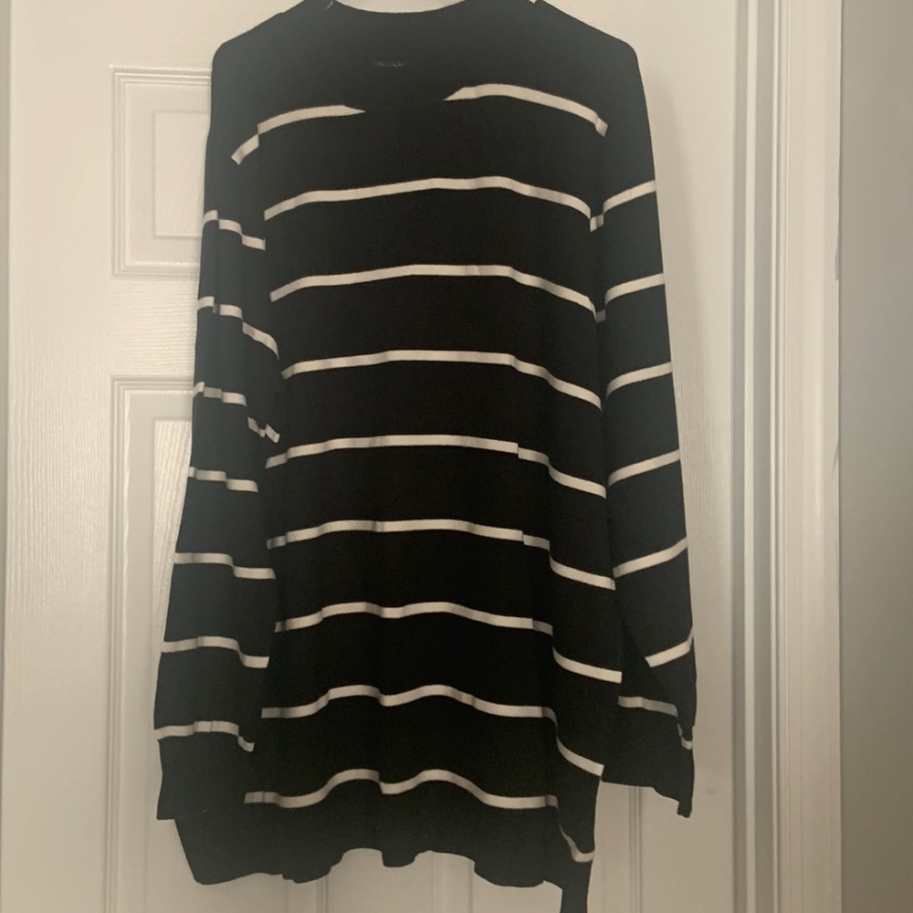 Brand New City Chic medium weight sweater